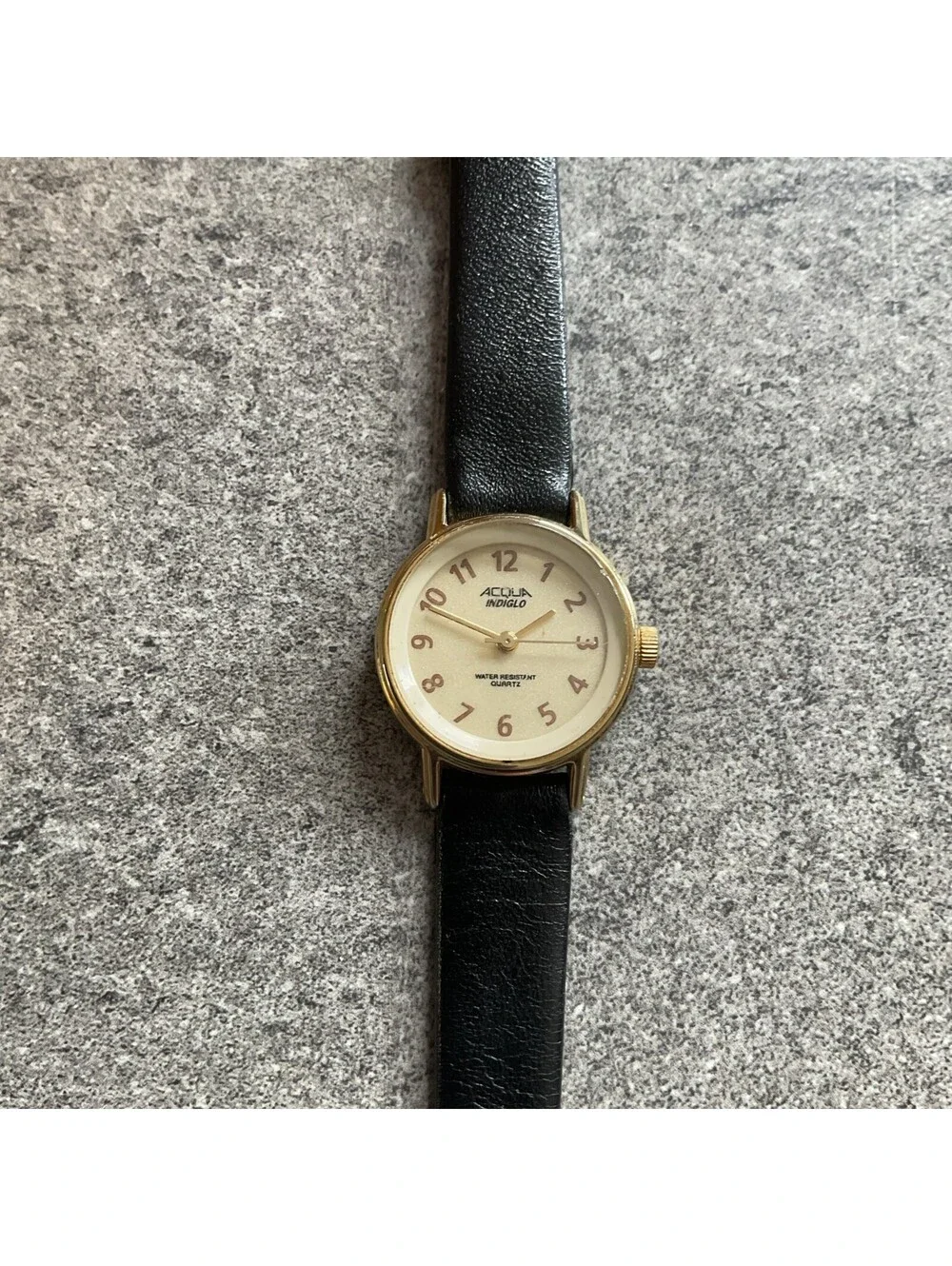 Vintage Acqua By Timex Womens Watch Gold Tone Case White Indiglo Dial Bin I